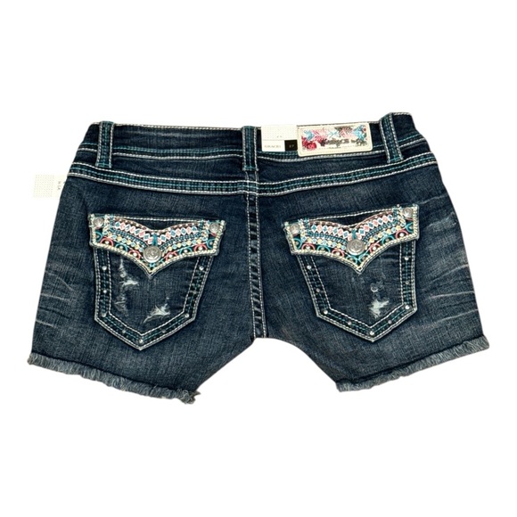 Grace in LA Blue Distressed Jean Shorts  Embroidery Western Rodeo Size 27 NWT - Picture 2 of 4